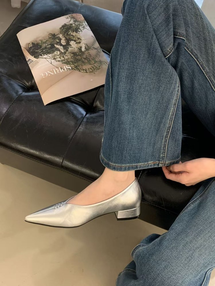 2026 New Spring & Autumn French Niche Design Pointed-Toe Chunky Low Heel Slip-On Pumps For Women, Versatile Elegant Office Style