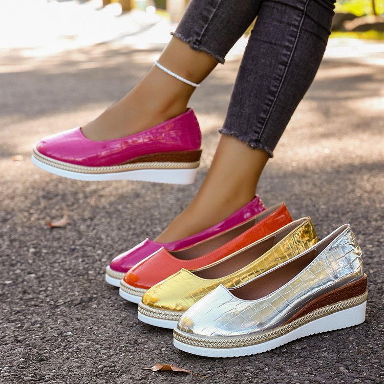 Large-size Wedge-heel Patent Leather Womens Pumps